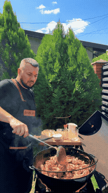 Креветки на сковороде